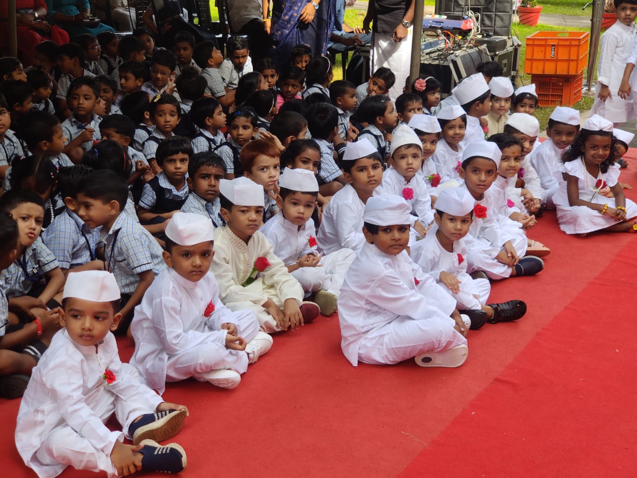 Happy kindergarten kids